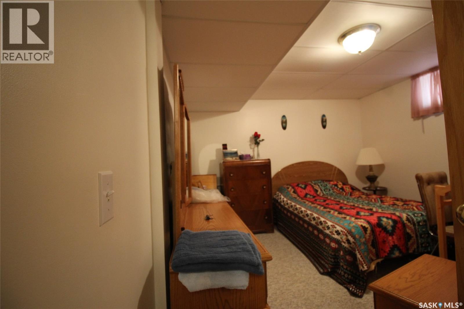 613 4th Street W, Shaunavon, Saskatchewan  S0N 2M0 - Photo 24 - SK048673