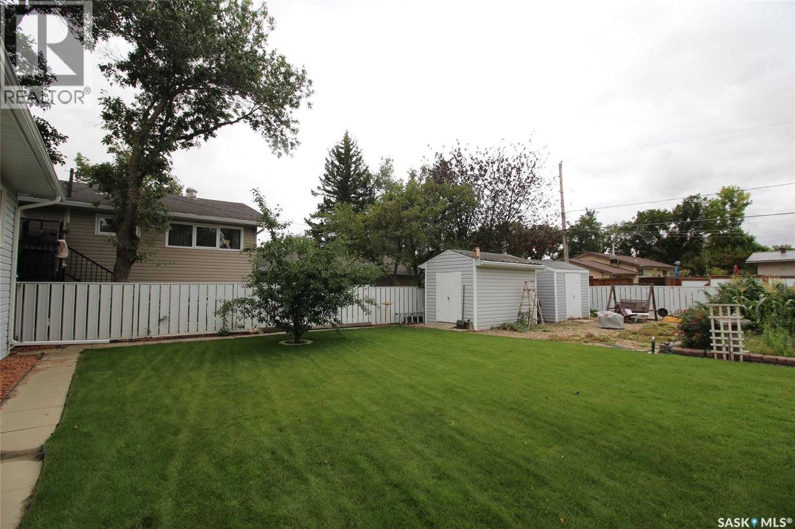 613 4th Street W, Shaunavon, Saskatchewan  S0N 2M0 - Photo 29 - SK048673