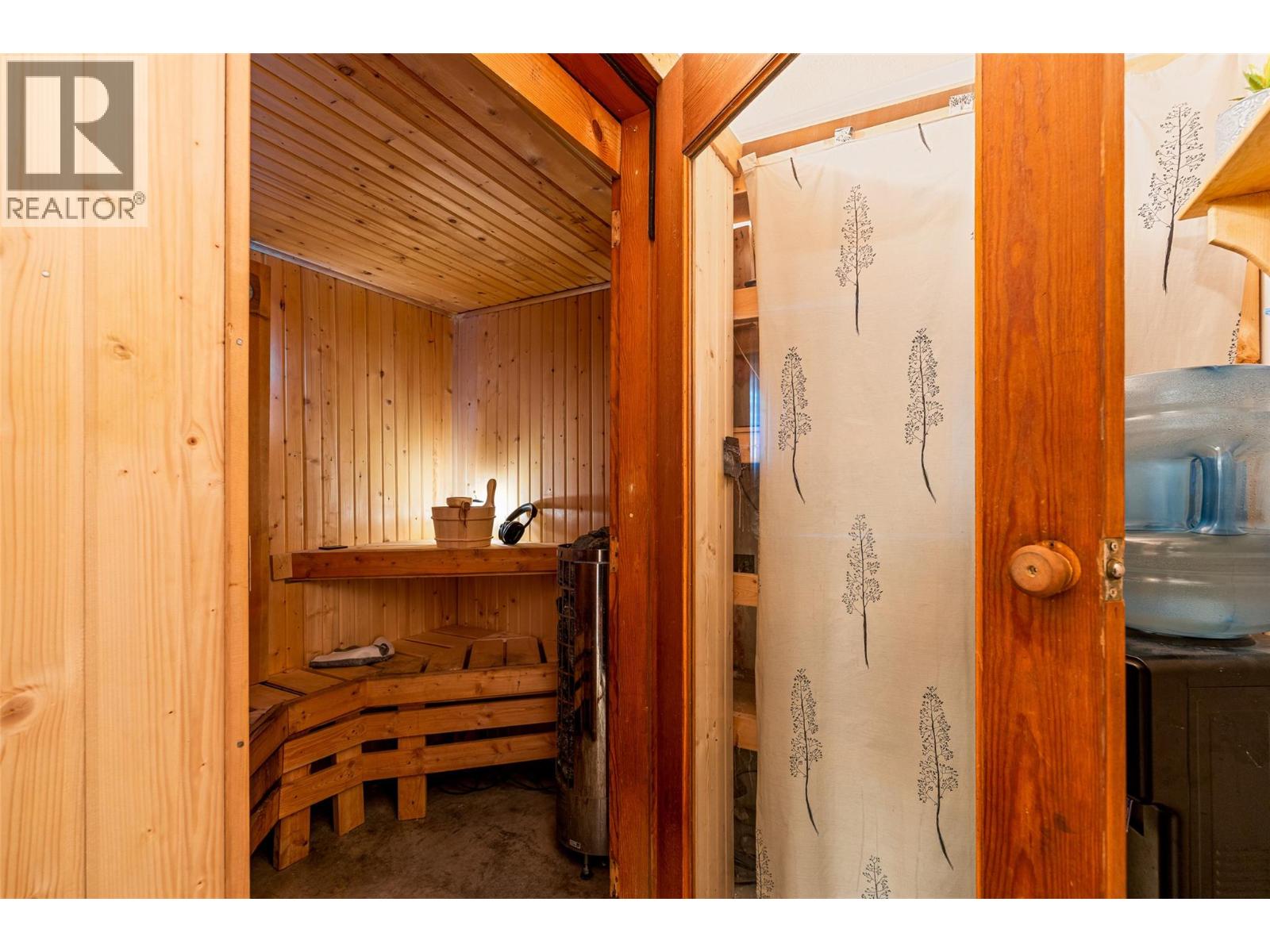 145 Magic Drive, Kelowna, British Columbia  V1V 1N2 - Photo 26 - 10400137