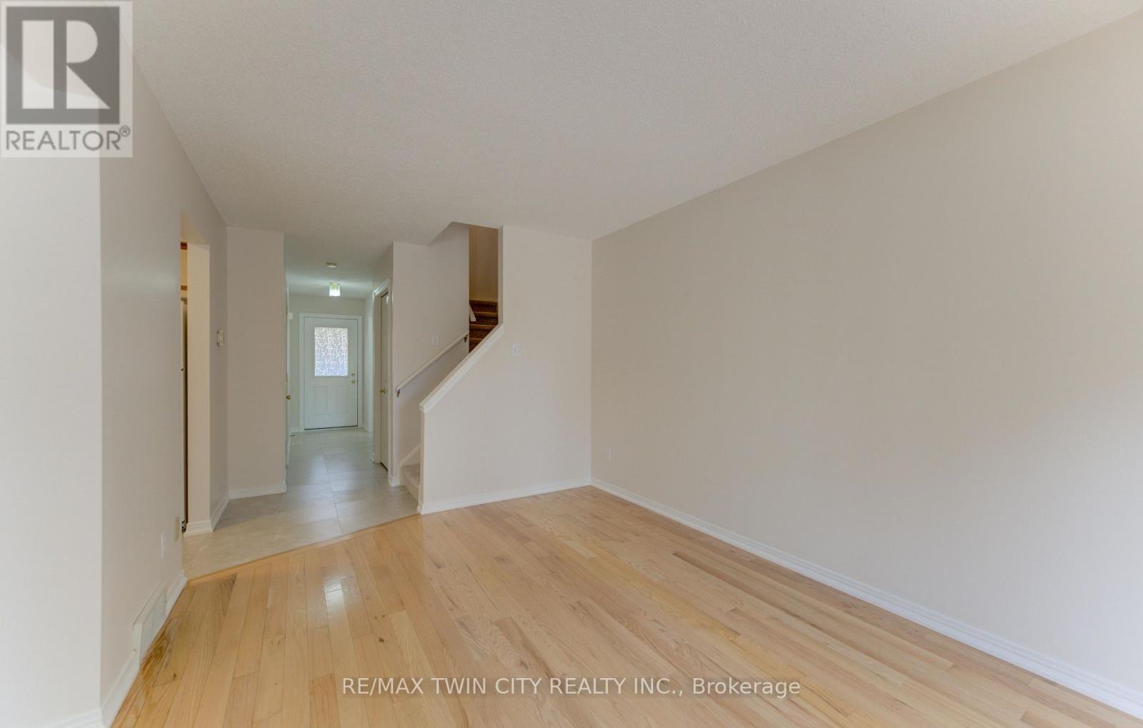 4 - 360 Cornridge Place, Waterloo, Ontario  N2T 2N9 - Photo 6 - X13792840