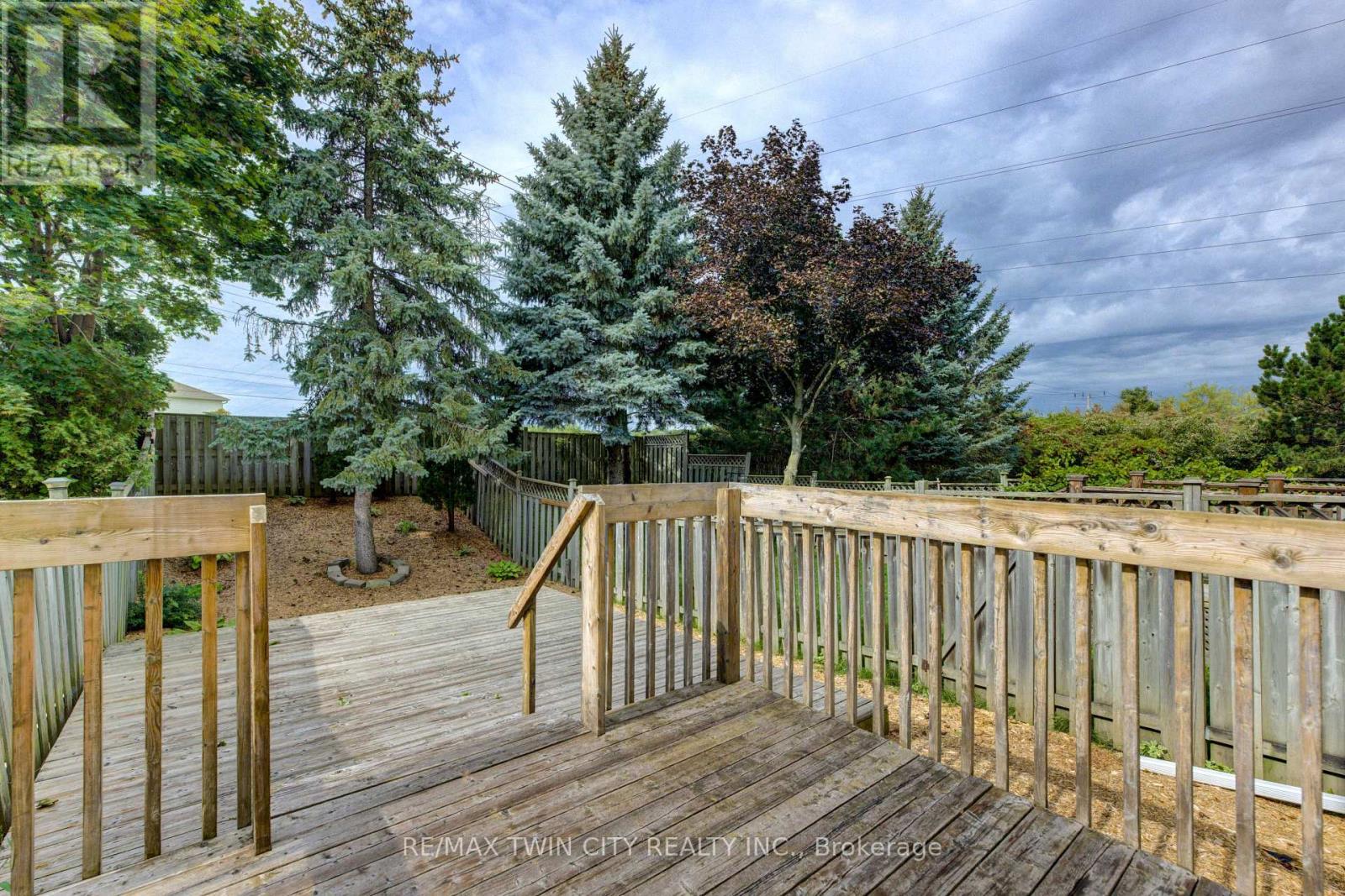 4 - 360 Cornridge Place, Waterloo, Ontario  N2T 2N9 - Photo 32 - X13792840