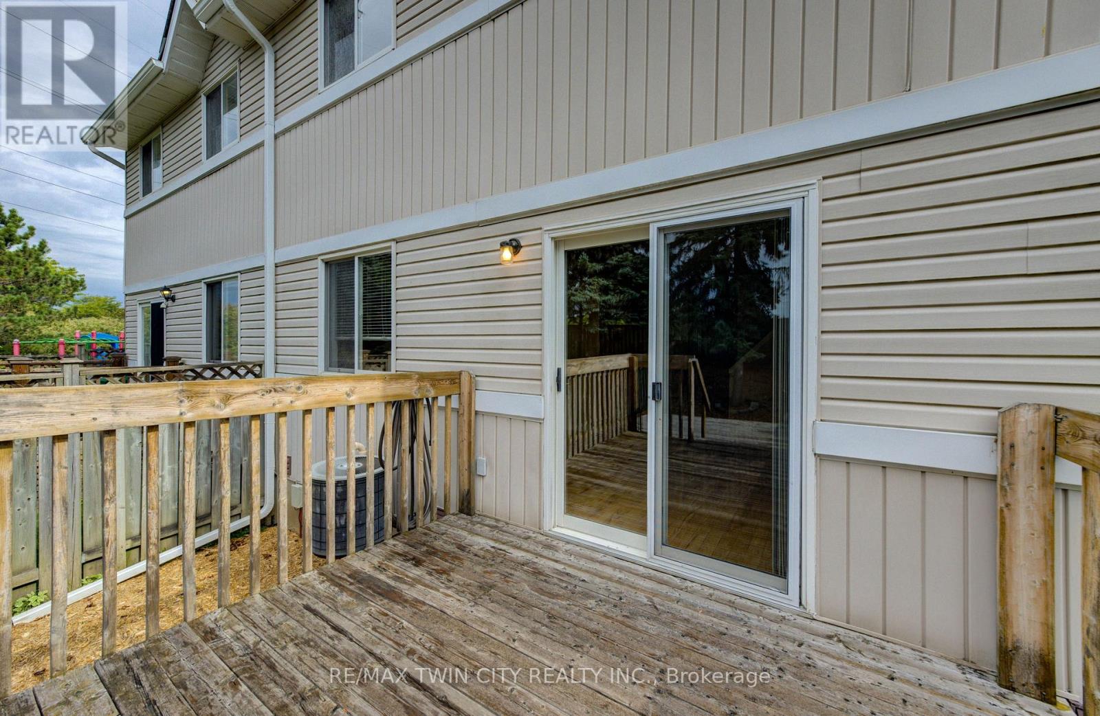 4 - 360 Cornridge Place, Waterloo, Ontario  N2T 2N9 - Photo 33 - X13792840