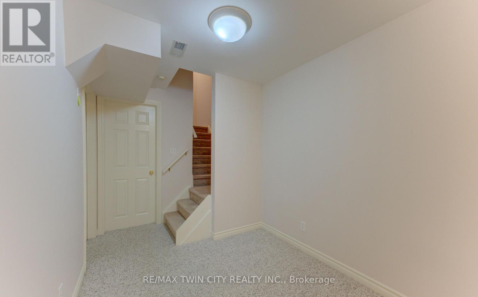4 - 360 Cornridge Place, Waterloo, Ontario  N2T 2N9 - Photo 29 - X13792840