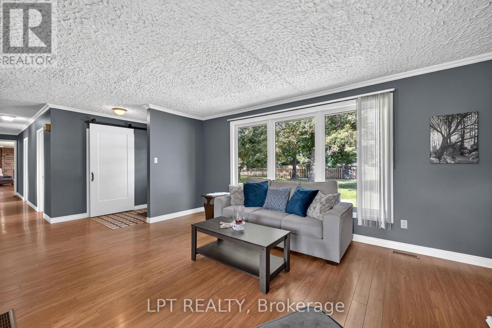 263 Richmond Street, North Middlesex, Ontario  N0M 2K0 - Photo 10 - X13794060
