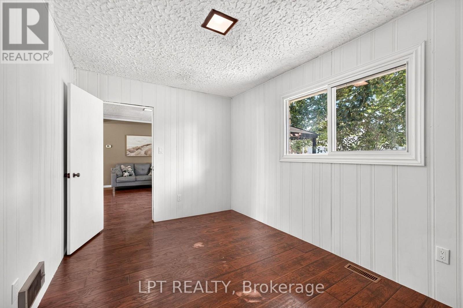 263 Richmond Street, North Middlesex, Ontario  N0M 2K0 - Photo 27 - X13794060