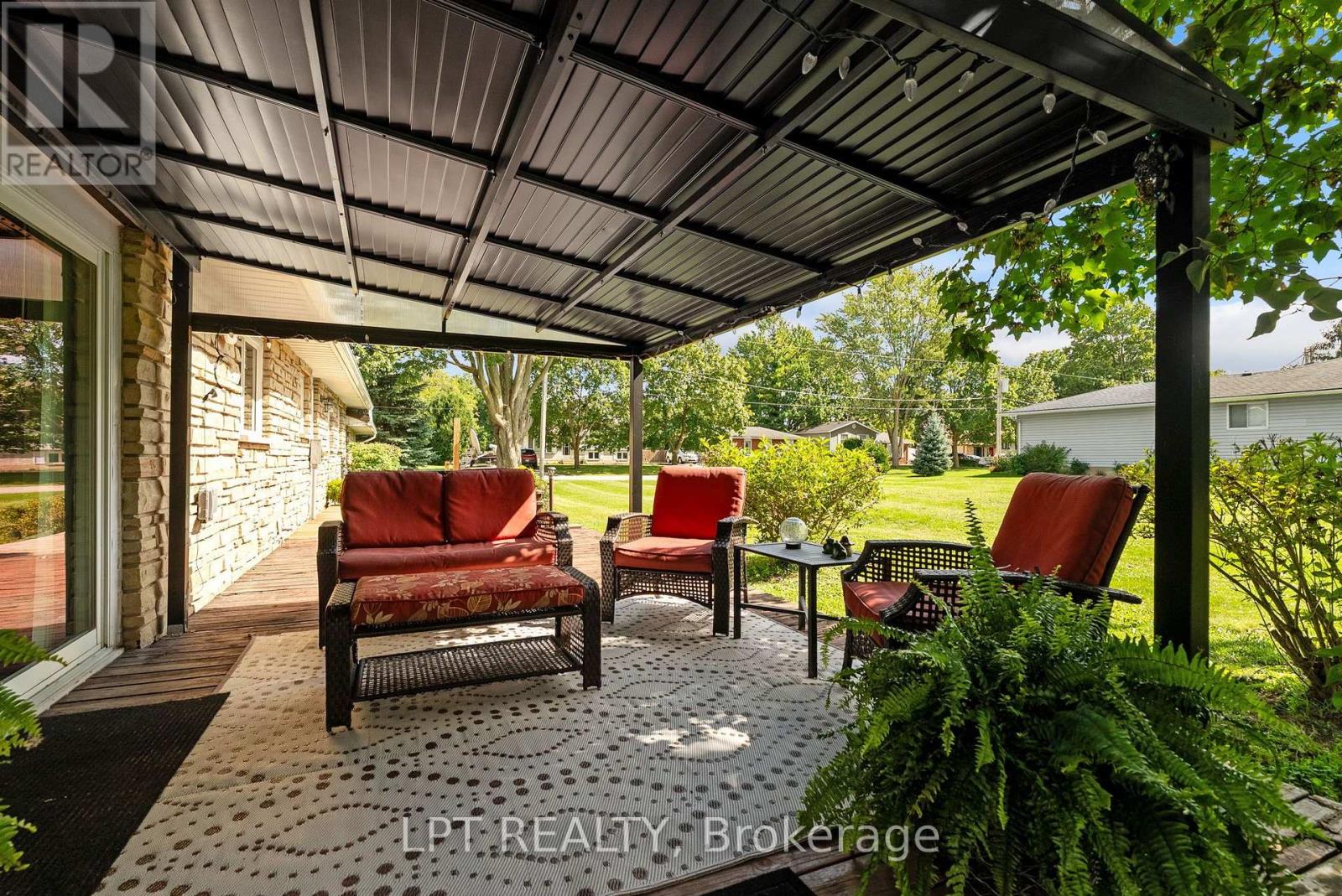 263 Richmond Street, North Middlesex, Ontario  N0M 2K0 - Photo 35 - X13794060