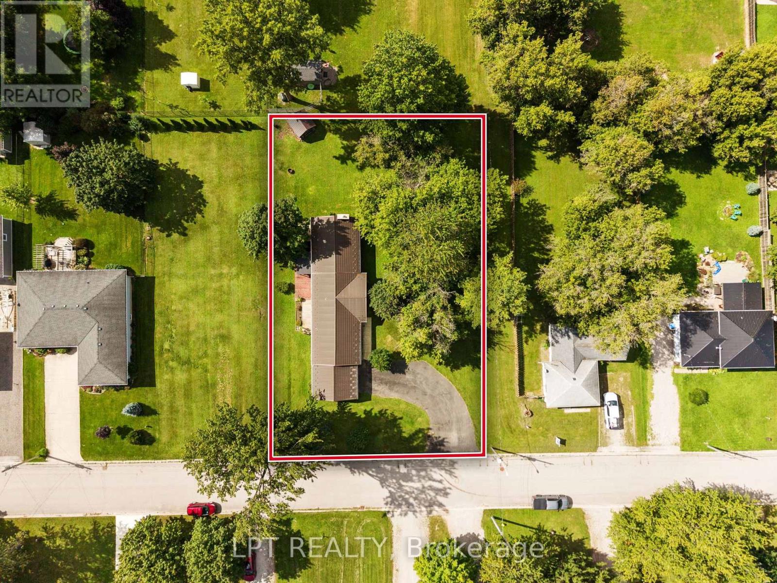 263 Richmond Street, North Middlesex, Ontario  N0M 2K0 - Photo 6 - X13794060