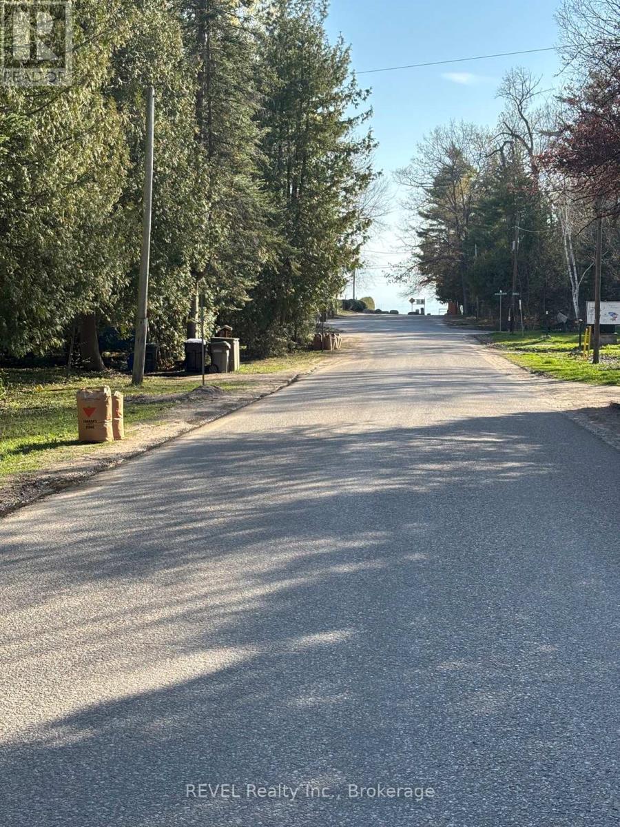301 Concession 11 Road W, Tiny, Ontario  L0L 2J0 - Photo 12 - S13794088