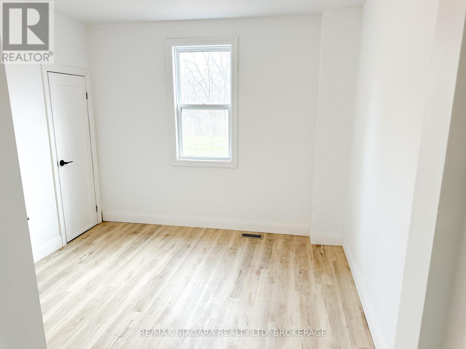 Upper - 233 Pelham Road, St. Catharines, Ontario  L2S 1W8 - Photo 10 - X13794124