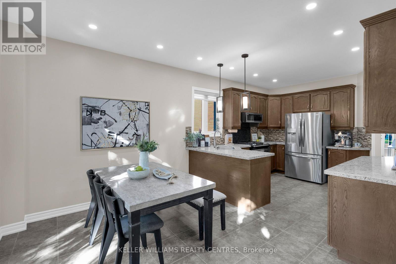 74 Weir Street, Bradford West Gwillimbury, Ontario  L3Z 0K6 - Photo 15 - N13791252
