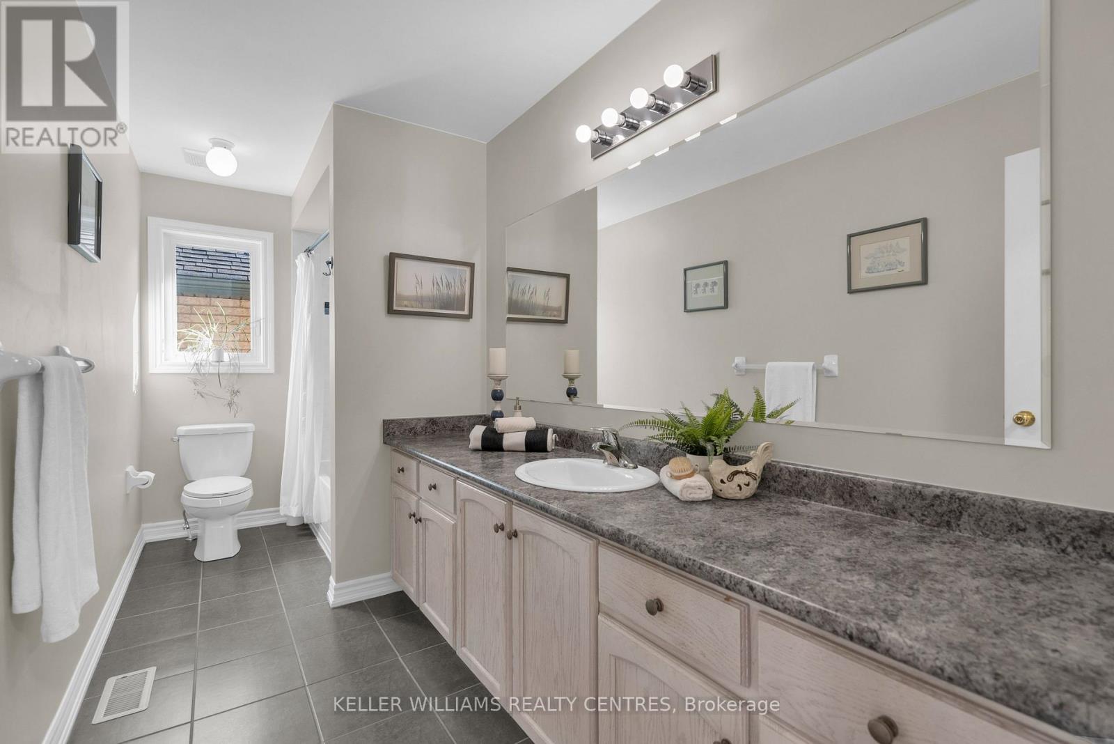 74 Weir Street, Bradford West Gwillimbury, Ontario  L3Z 0K6 - Photo 29 - N13791252