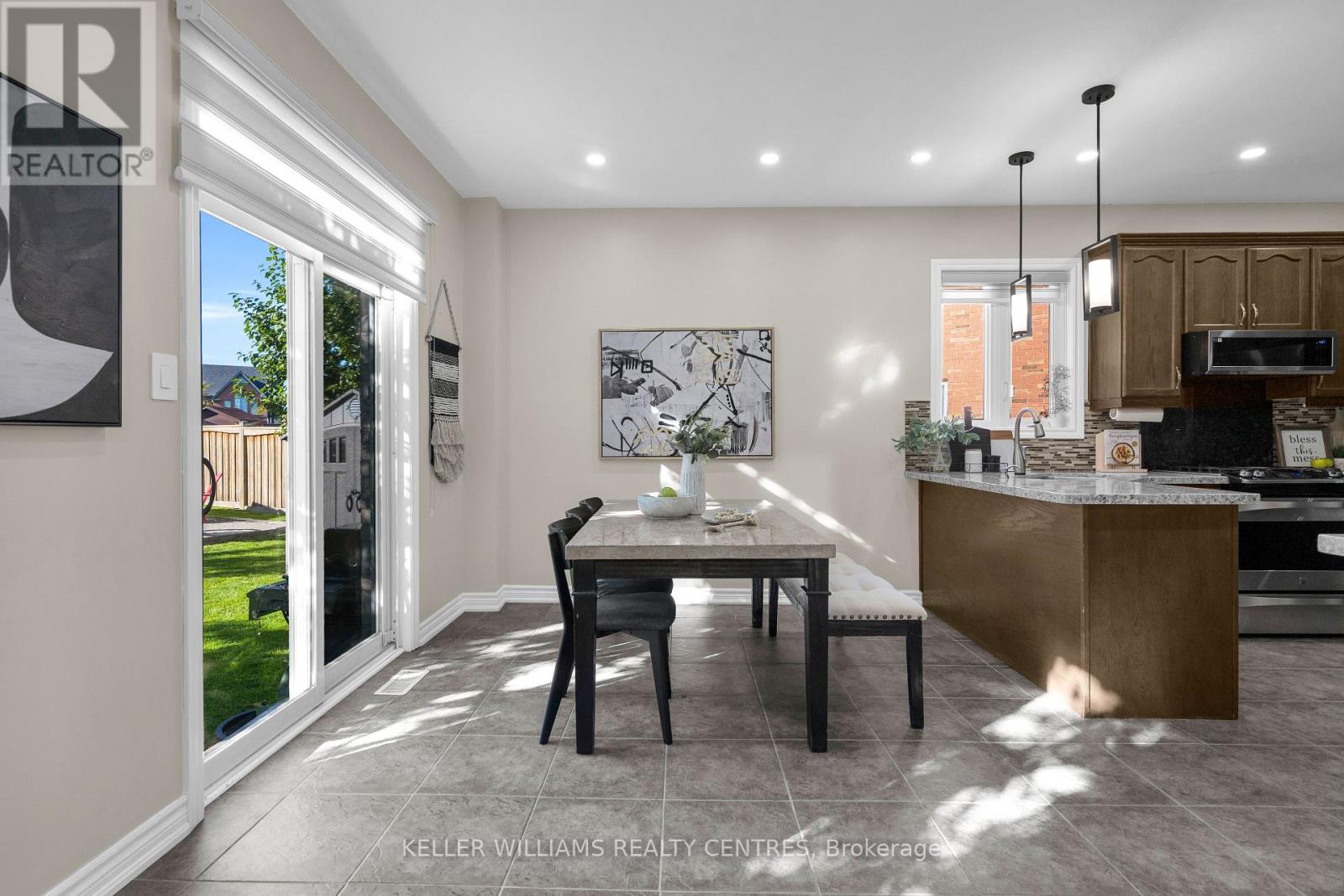 74 Weir Street, Bradford West Gwillimbury, Ontario  L3Z 0K6 - Photo 14 - N13791252