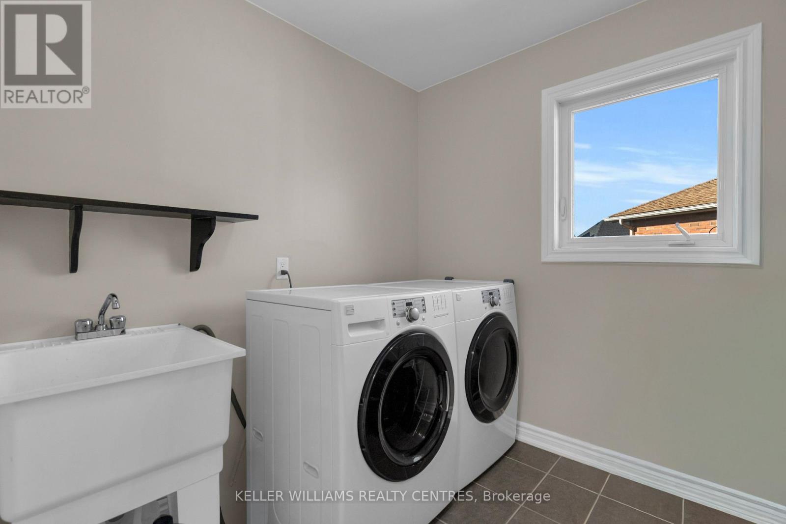 74 Weir Street, Bradford West Gwillimbury, Ontario  L3Z 0K6 - Photo 30 - N13791252