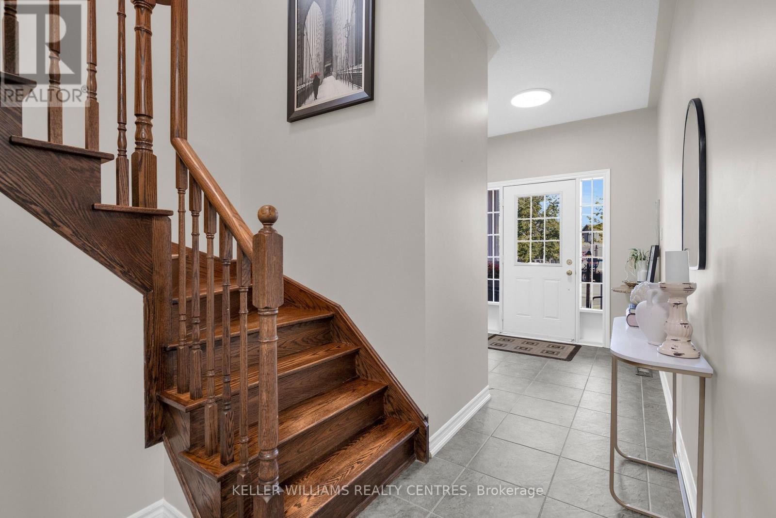 74 Weir Street, Bradford West Gwillimbury, Ontario  L3Z 0K6 - Photo 7 - N13791252