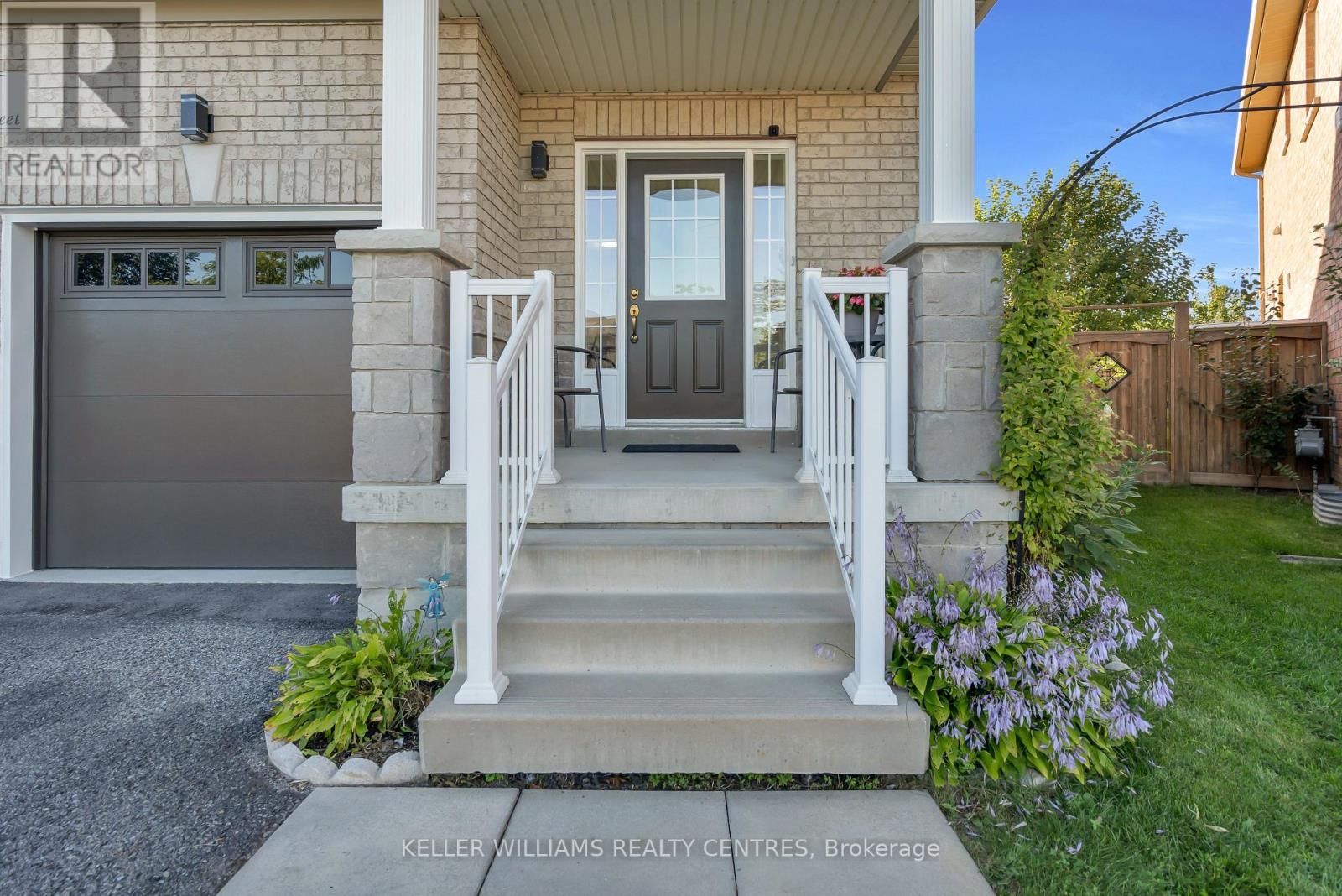 74 Weir Street, Bradford West Gwillimbury, Ontario  L3Z 0K6 - Photo 5 - N13791252