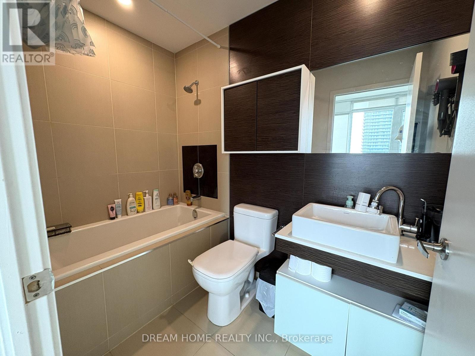 3204 - 75 St Nicholas Street, Toronto, Ontario  M4Y 0A5 - Photo 11 - C13794100