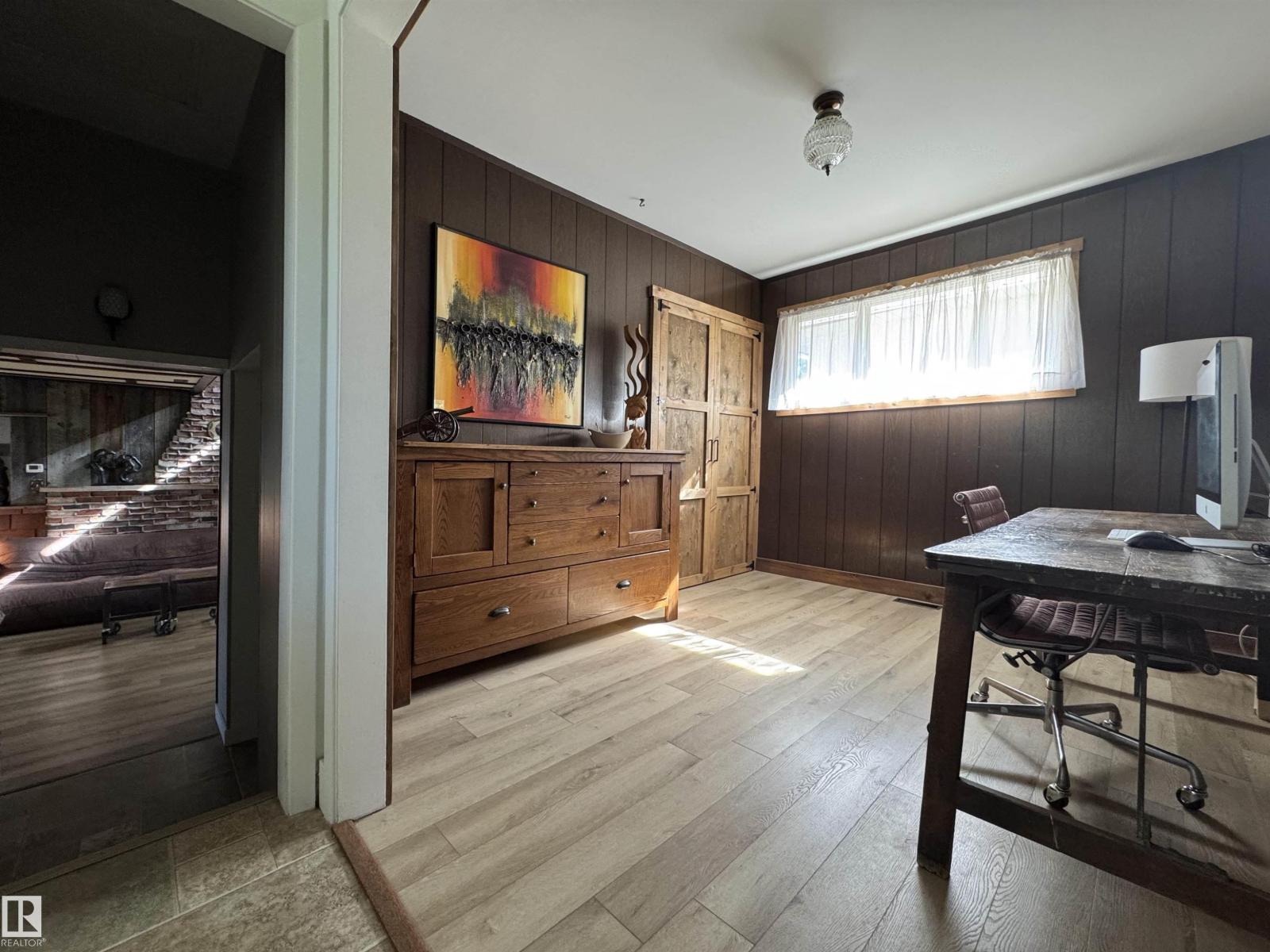 12137 50 ST NW photo 16