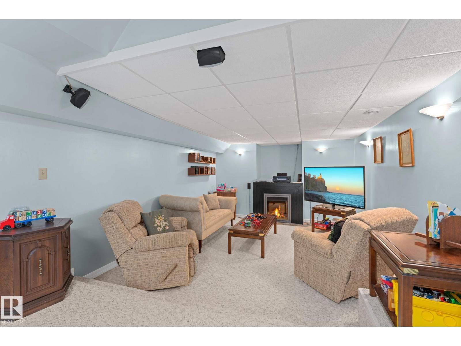 16908 110 ST NW NW photo 37