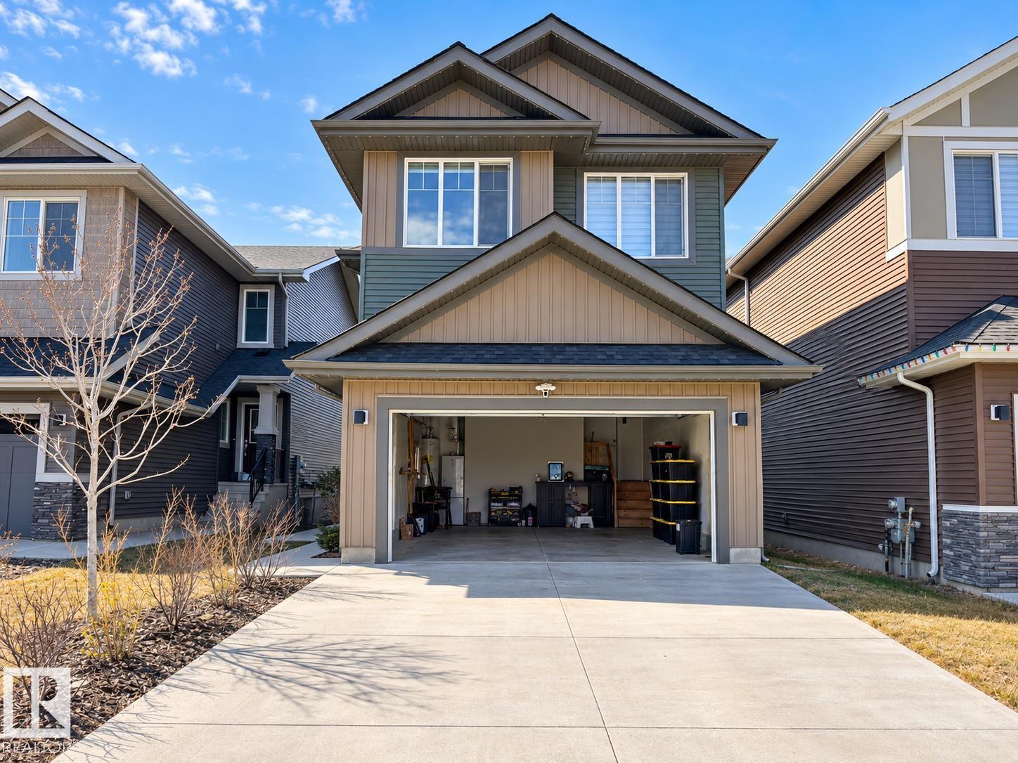 #Main floor 1565 ESAIW PL NW