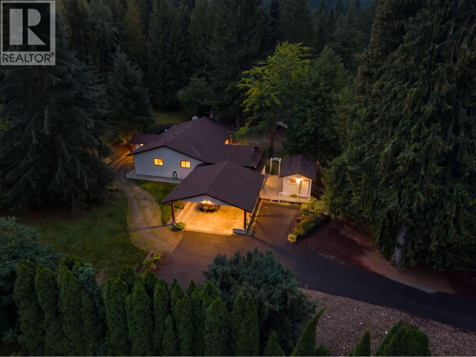 7787 97a Highway, Mara, British Columbia  V0E 2K0 - Photo 1 - 10400969