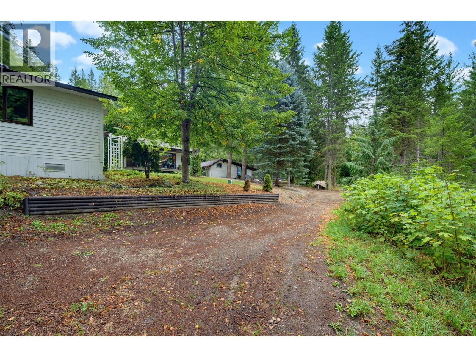 7787 97a Highway, Mara, British Columbia  V0E 2K0 - Photo 17 - 10400969