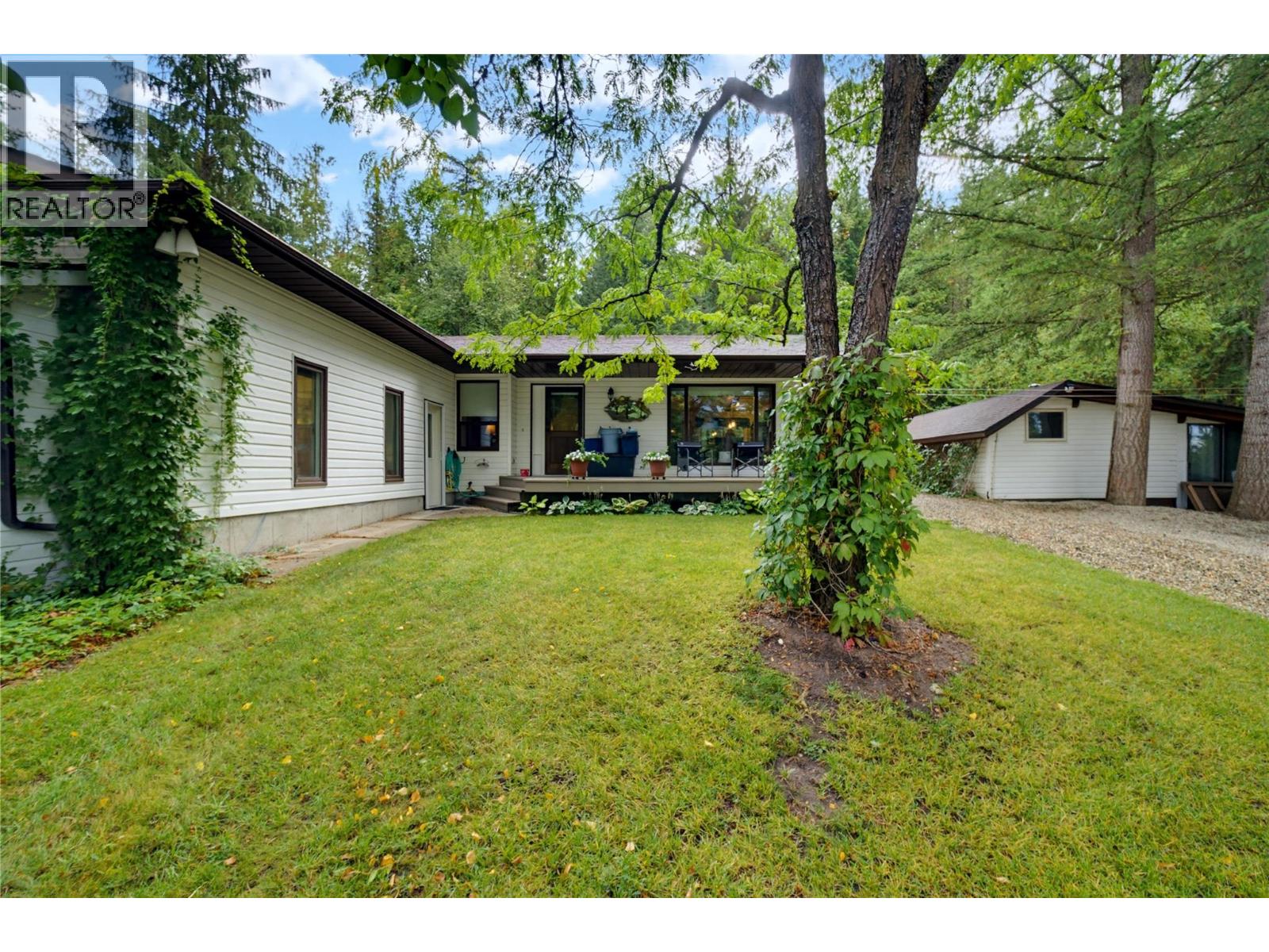 7787 97a Highway, Mara, British Columbia  V0E 2K0 - Photo 27 - 10400969