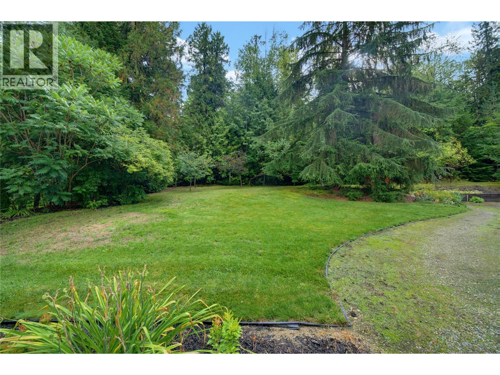 7787 97a Highway, Mara, British Columbia  V0E 2K0 - Photo 38 - 10400969