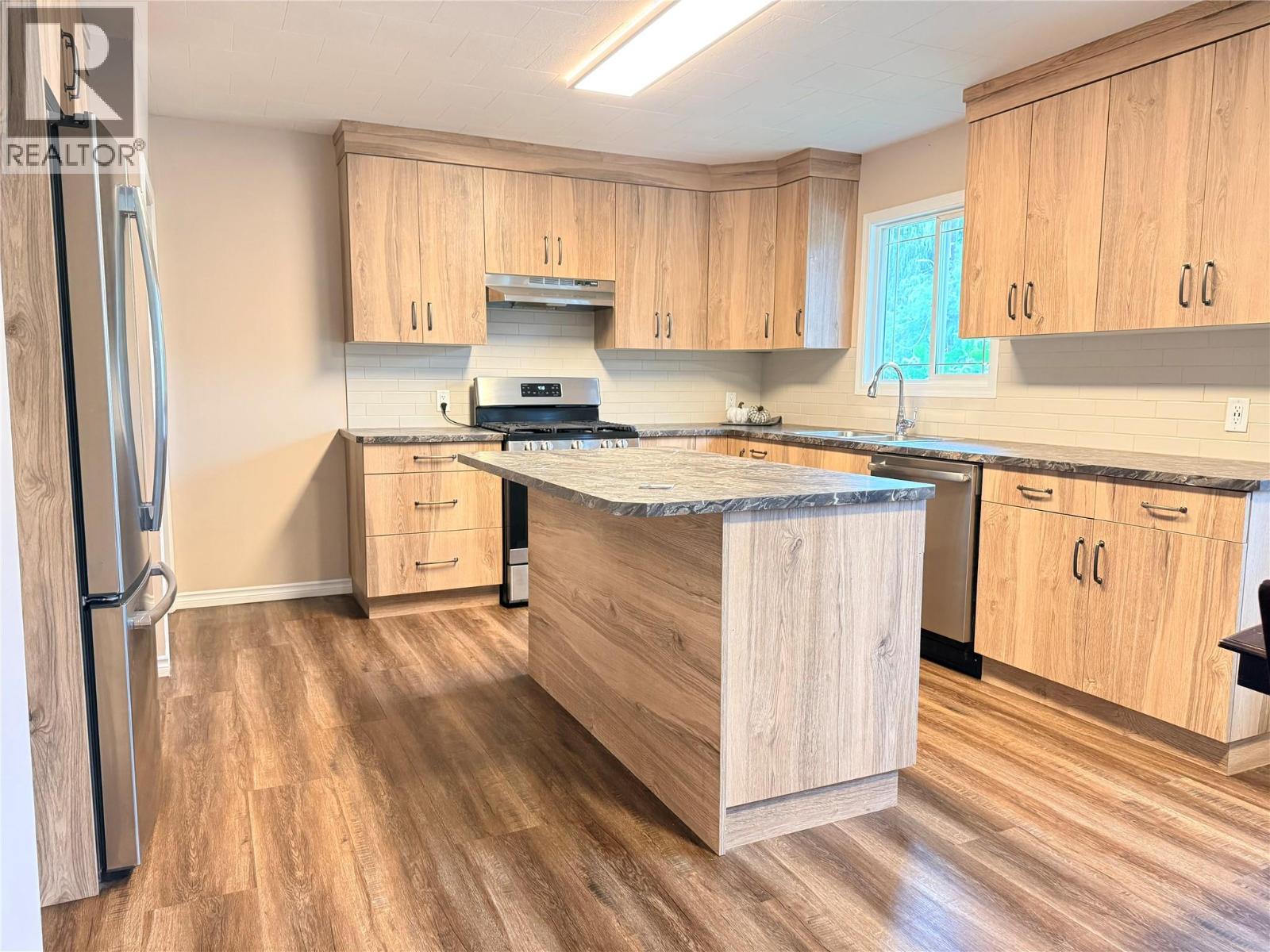 6327 12th Street, Grand Forks, British Columbia  V0H 1H0 - Photo 9 - 10400981