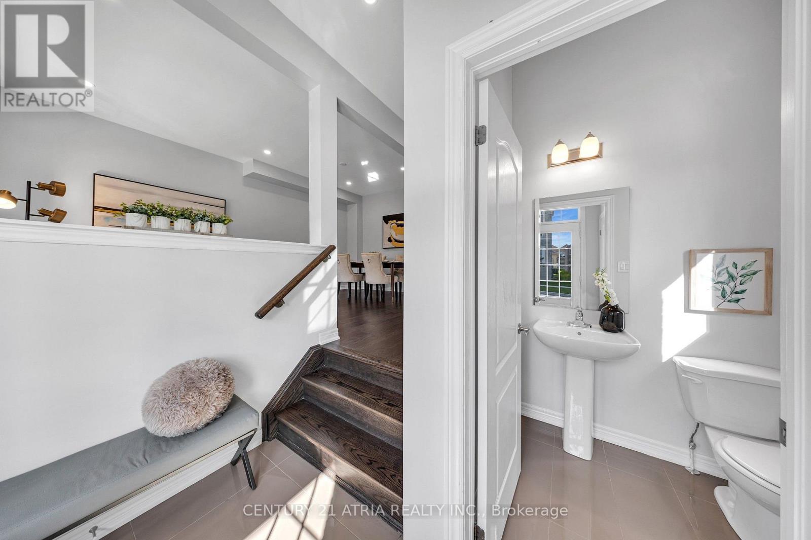 548 White's Hill Avenue, Markham, Ontario  L6B 1N9 - Photo 5 - N13794116