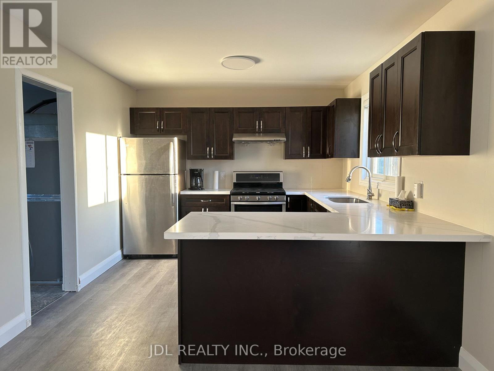 Unit 2 - 83 Cooks Bay Drive, Georgina, Ontario  L4P 1M2 - Photo 10 - N13794130