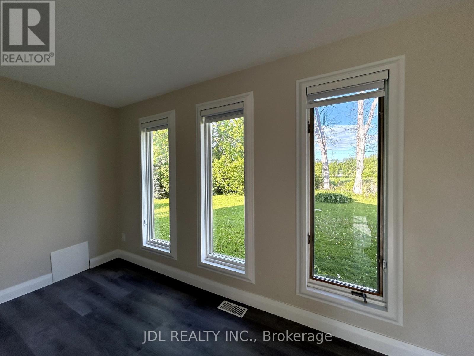 Unit 2 - 83 Cooks Bay Drive, Georgina, Ontario  L4P 1M2 - Photo 13 - N13794130