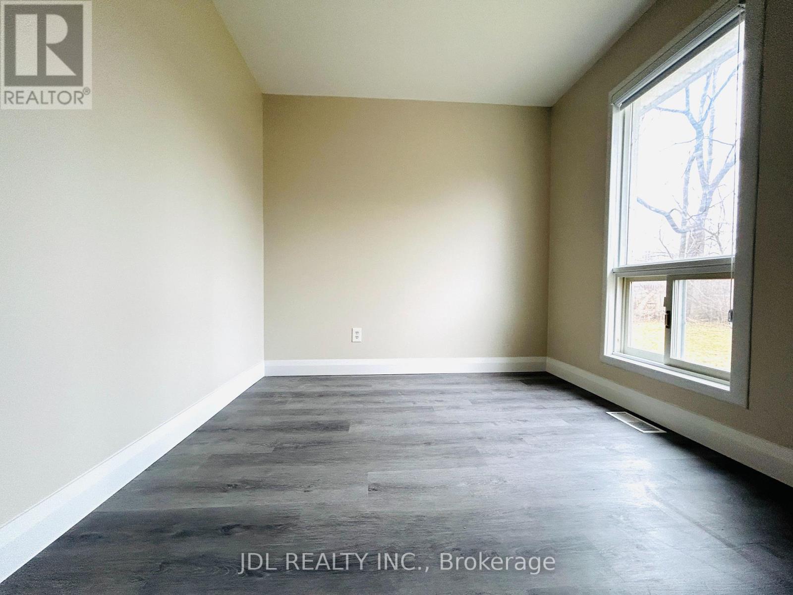 Unit 2 - 83 Cooks Bay Drive, Georgina, Ontario  L4P 1M2 - Photo 16 - N13794130