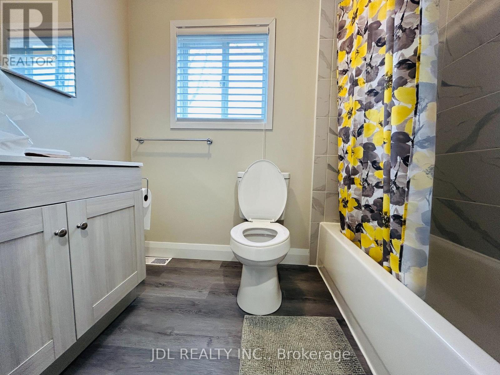 Unit 2 - 83 Cooks Bay Drive, Georgina, Ontario  L4P 1M2 - Photo 18 - N13794130