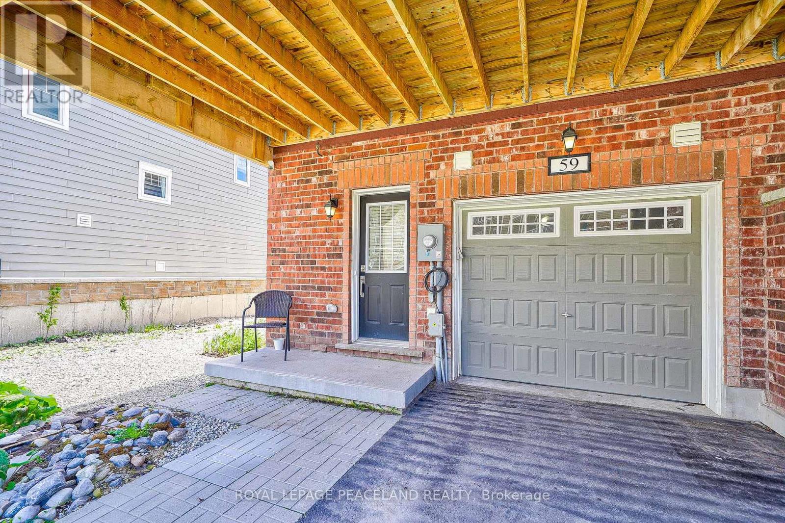 59 Shelburne Avenue, Wasaga Beach, Ontario  L9Z 0J4 - Photo 2 - S13794190