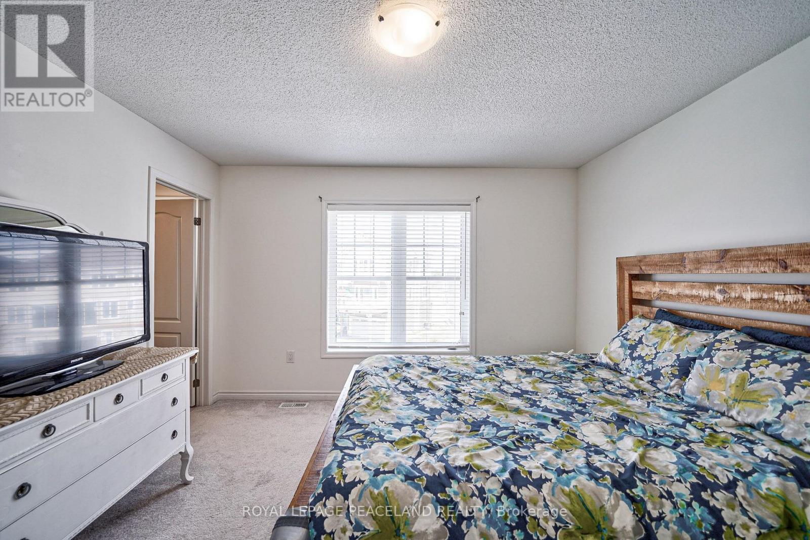 59 Shelburne Avenue, Wasaga Beach, Ontario  L9Z 0J4 - Photo 34 - S13794190