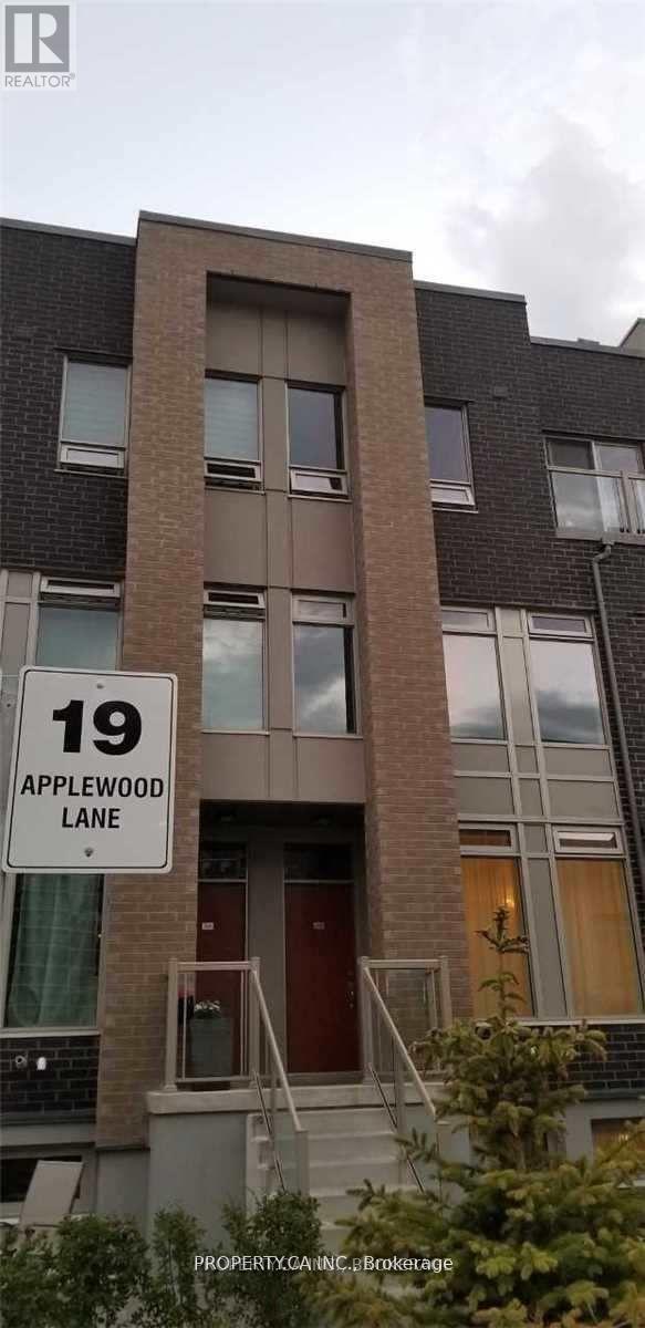 248 - 19 APPLEWOOD LANE, Toronto, Ontario