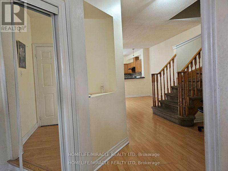115 Nathaniel Crescent, Brampton, Ontario  L6Y 5M3 - Photo 3 - W13794128