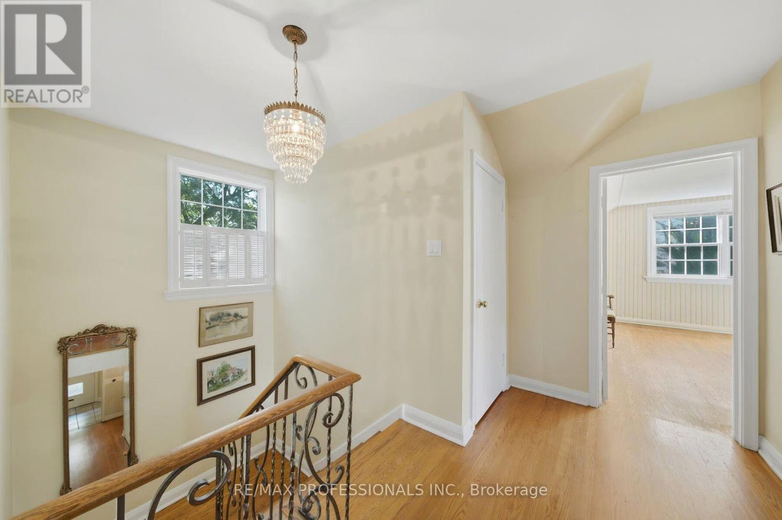15 Hartfield Court, Toronto, Ontario  M9A 3E4 - Photo 22 - W13794140