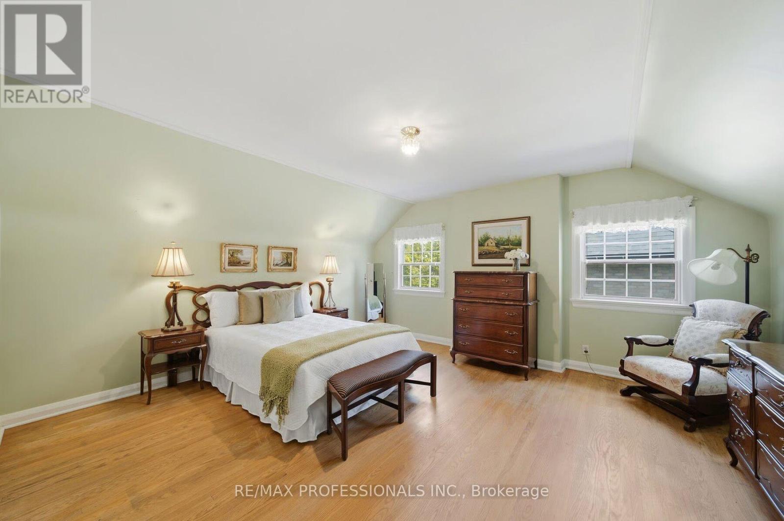15 Hartfield Court, Toronto, Ontario  M9A 3E4 - Photo 28 - W13794140