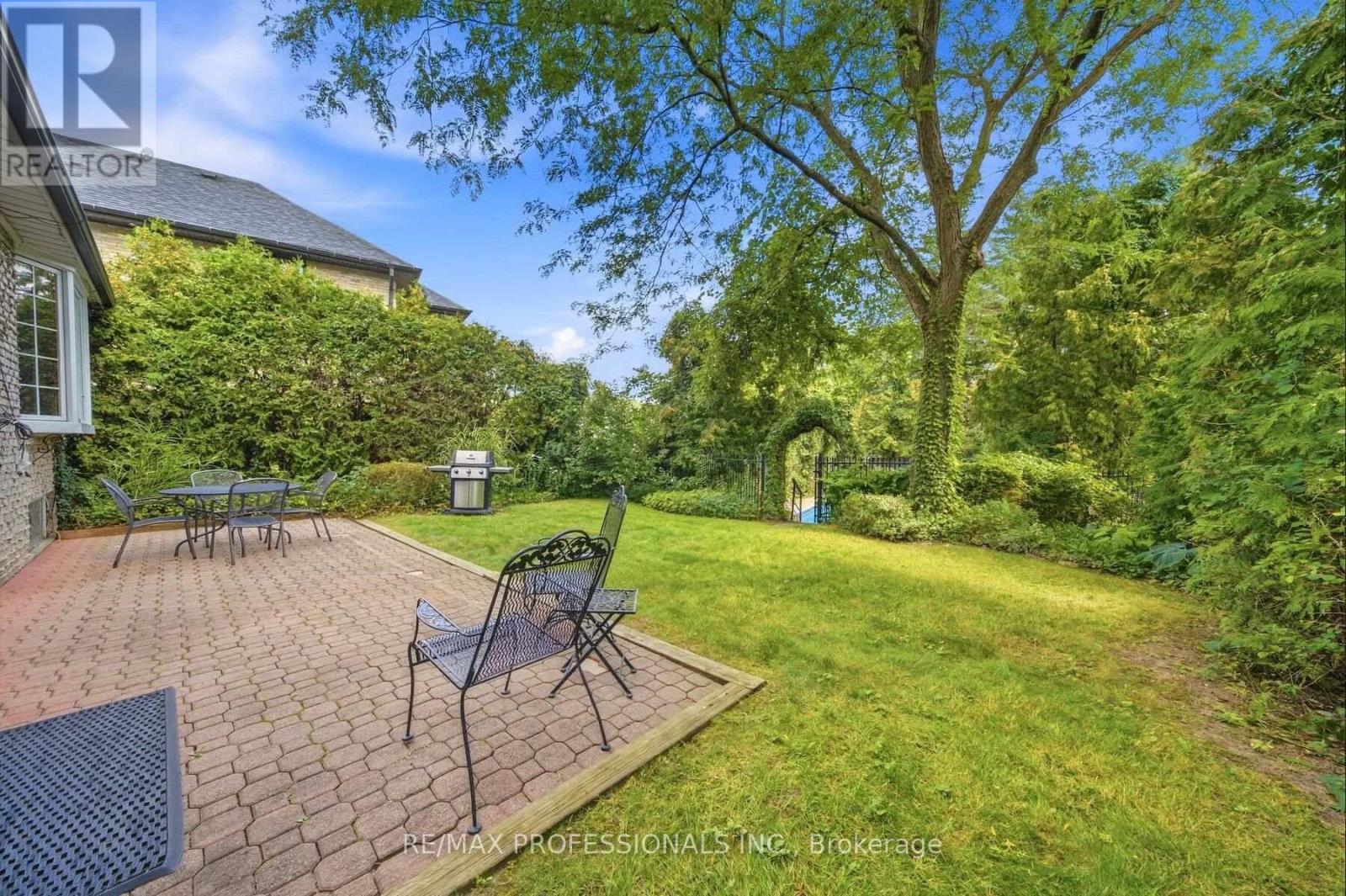 15 Hartfield Court, Toronto, Ontario  M9A 3E4 - Photo 34 - W13794140