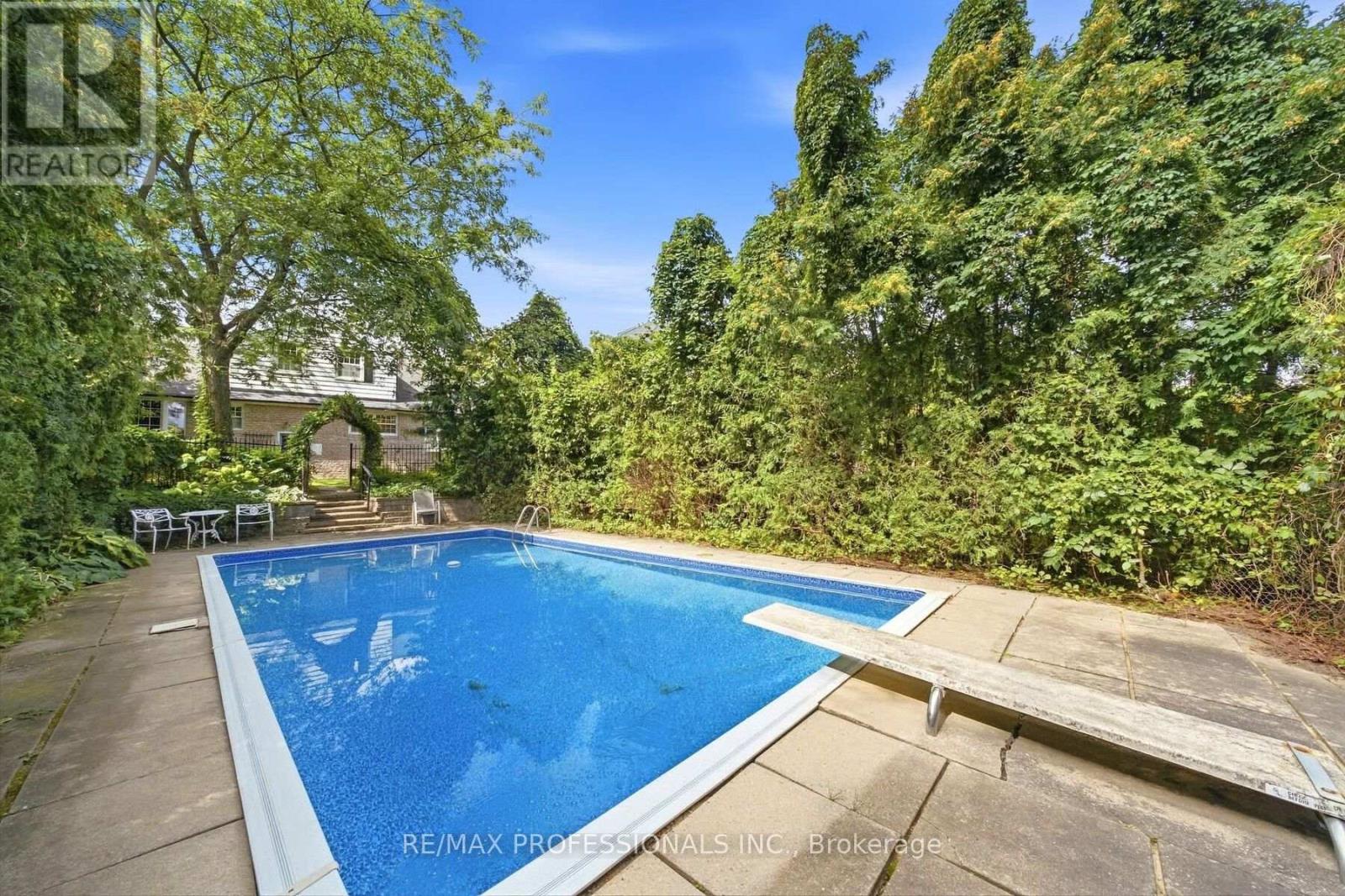 15 Hartfield Court, Toronto, Ontario  M9A 3E4 - Photo 40 - W13794140