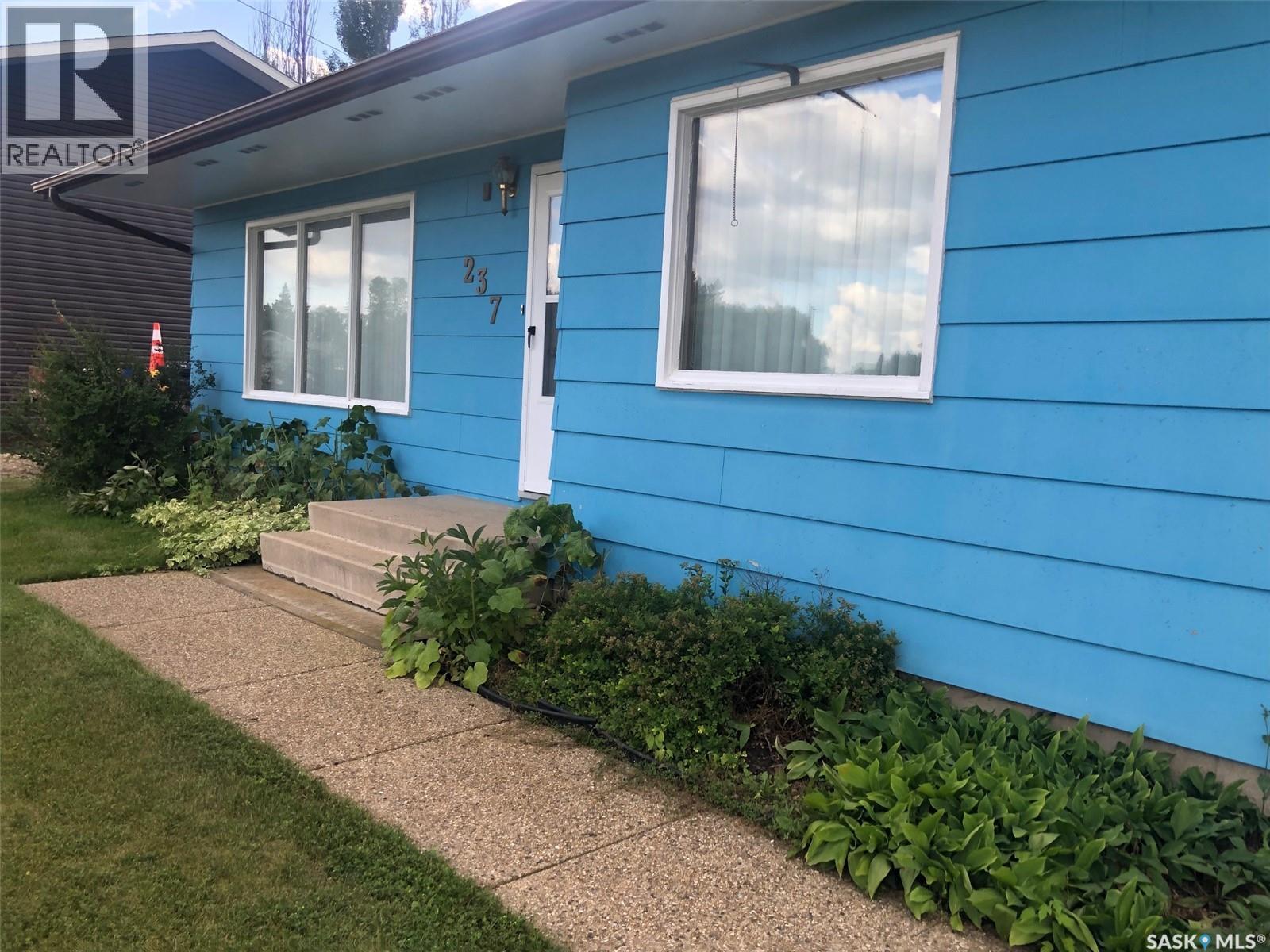 237 Fourth Street Ne, Preeceville, Saskatchewan  S0A 3B0 - Photo 7 - SK048687