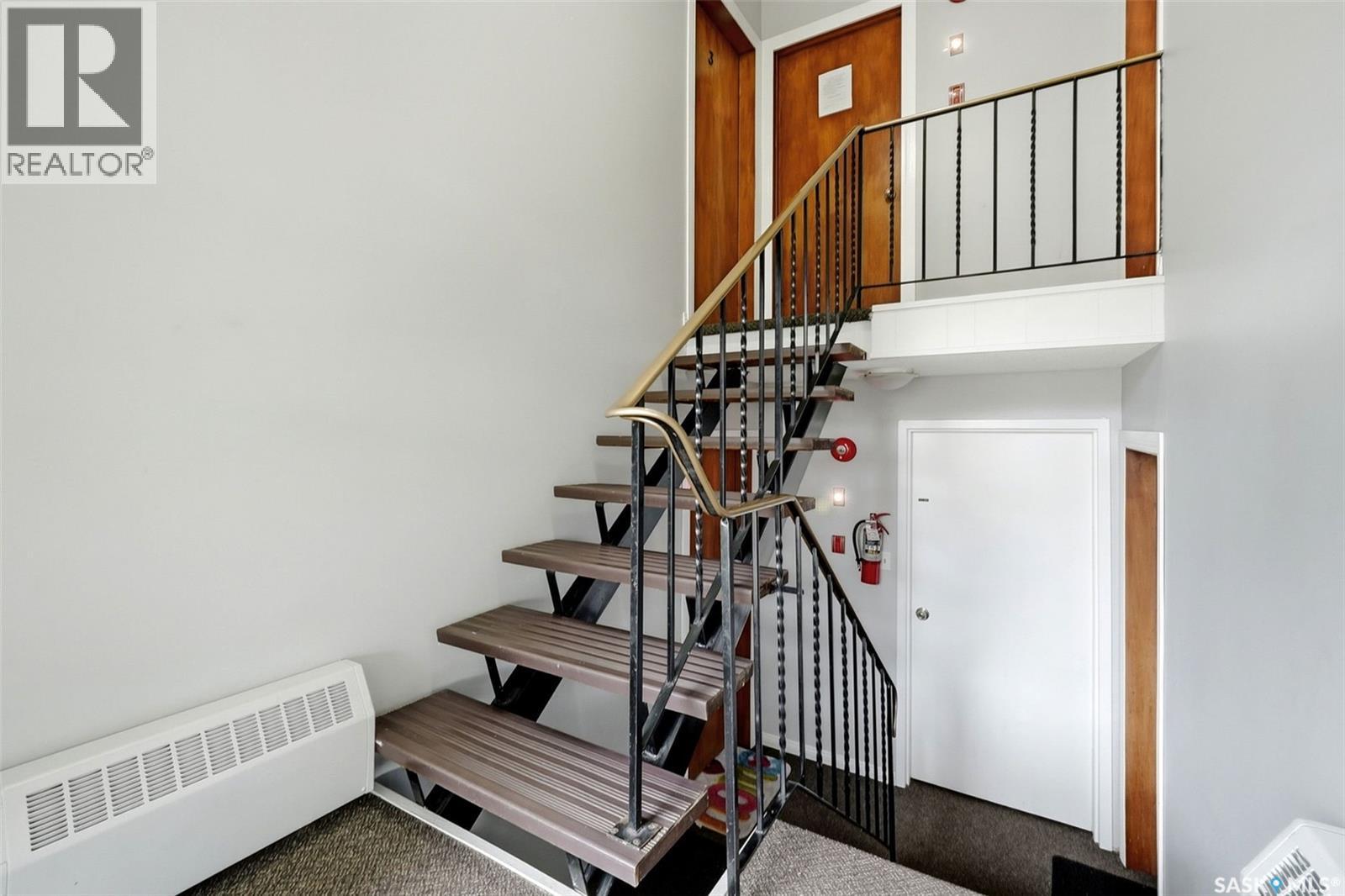36 Froom Crescent, Regina, Saskatchewan  S4N 0T9 - Photo 3 - SK048668