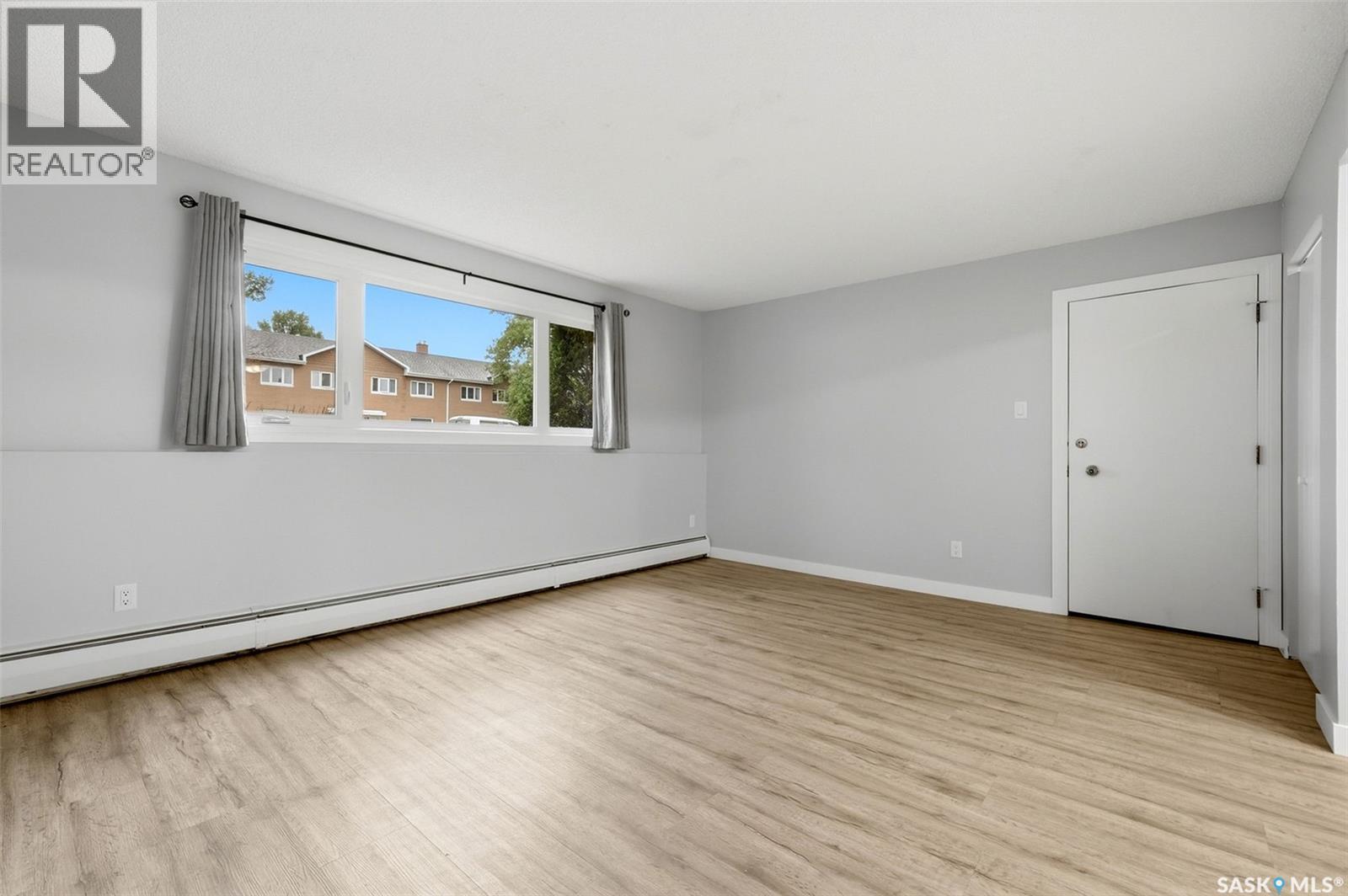 36 Froom Crescent, Regina, Saskatchewan  S4N 0T9 - Photo 5 - SK048668