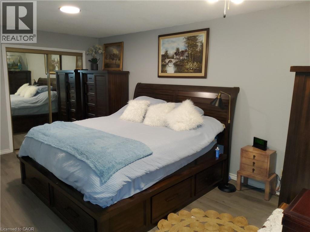 256 Southcote Road, Hamilton, Ontario  L9G 2W1 - Photo 12 - 40864184