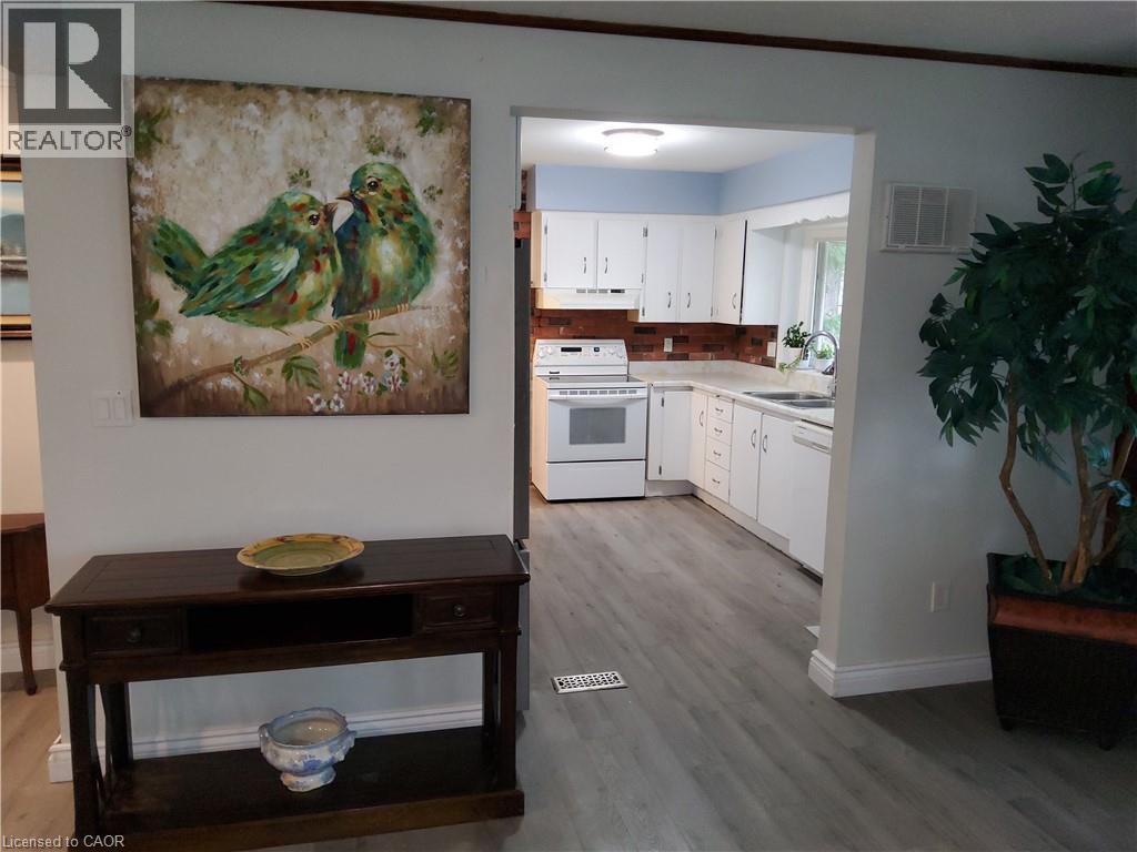 256 Southcote Road, Hamilton, Ontario  L9G 2W1 - Photo 6 - 40864184