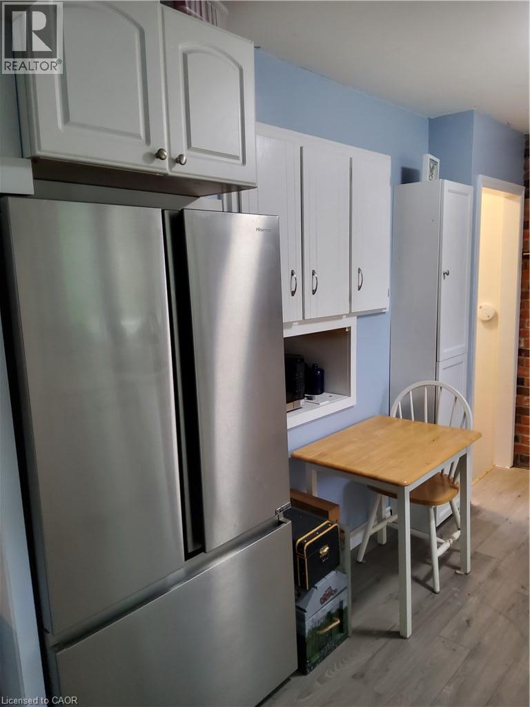 256 Southcote Road, Hamilton, Ontario  L9G 2W1 - Photo 8 - 40864184