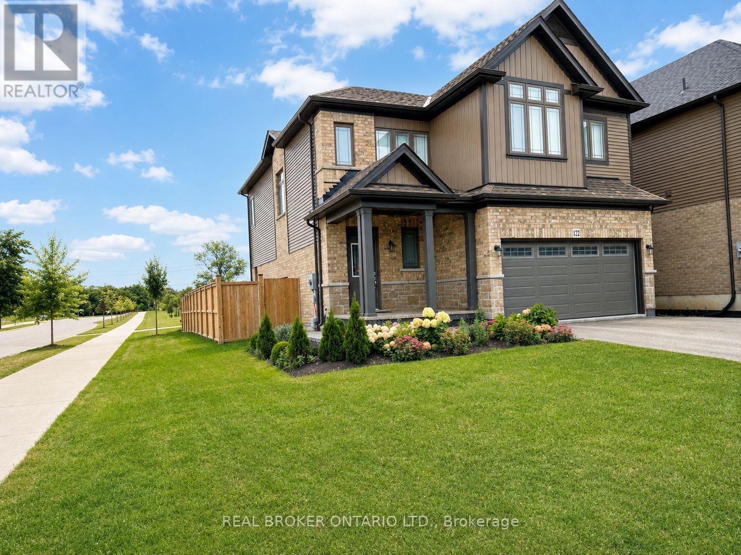 122 Greenwich Avenue, Hamilton, Ontario  L8J 0L6 - Photo 2 - X13794152