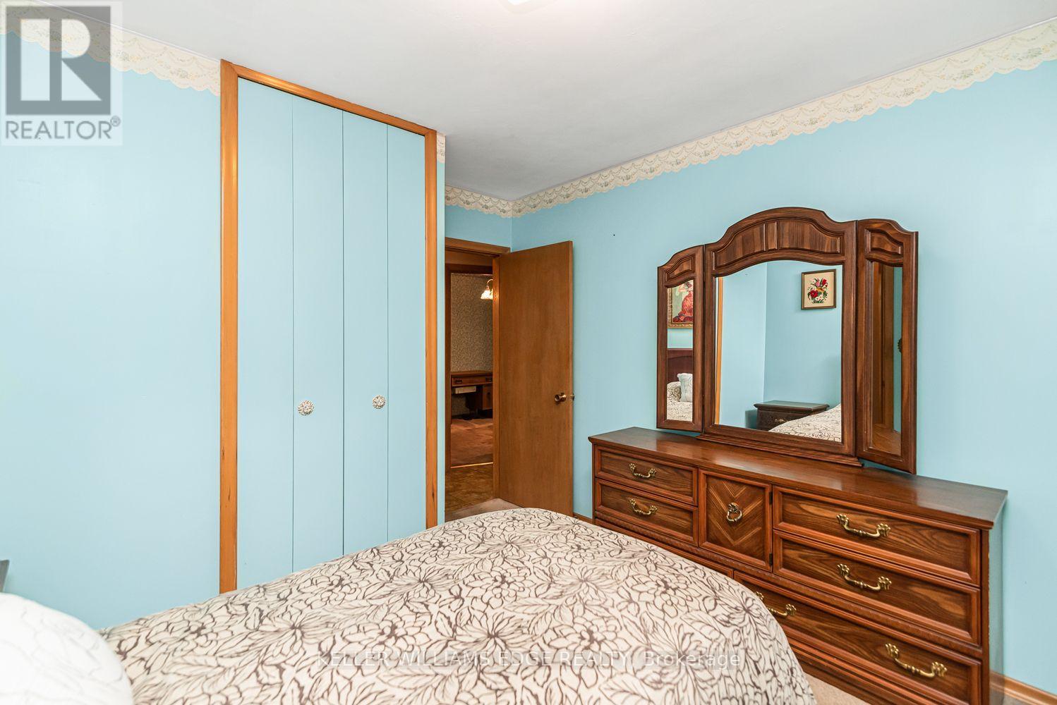 30 Goldfinch Road, Hamilton, Ontario  L9A 3W7 - Photo 16 - X13794162