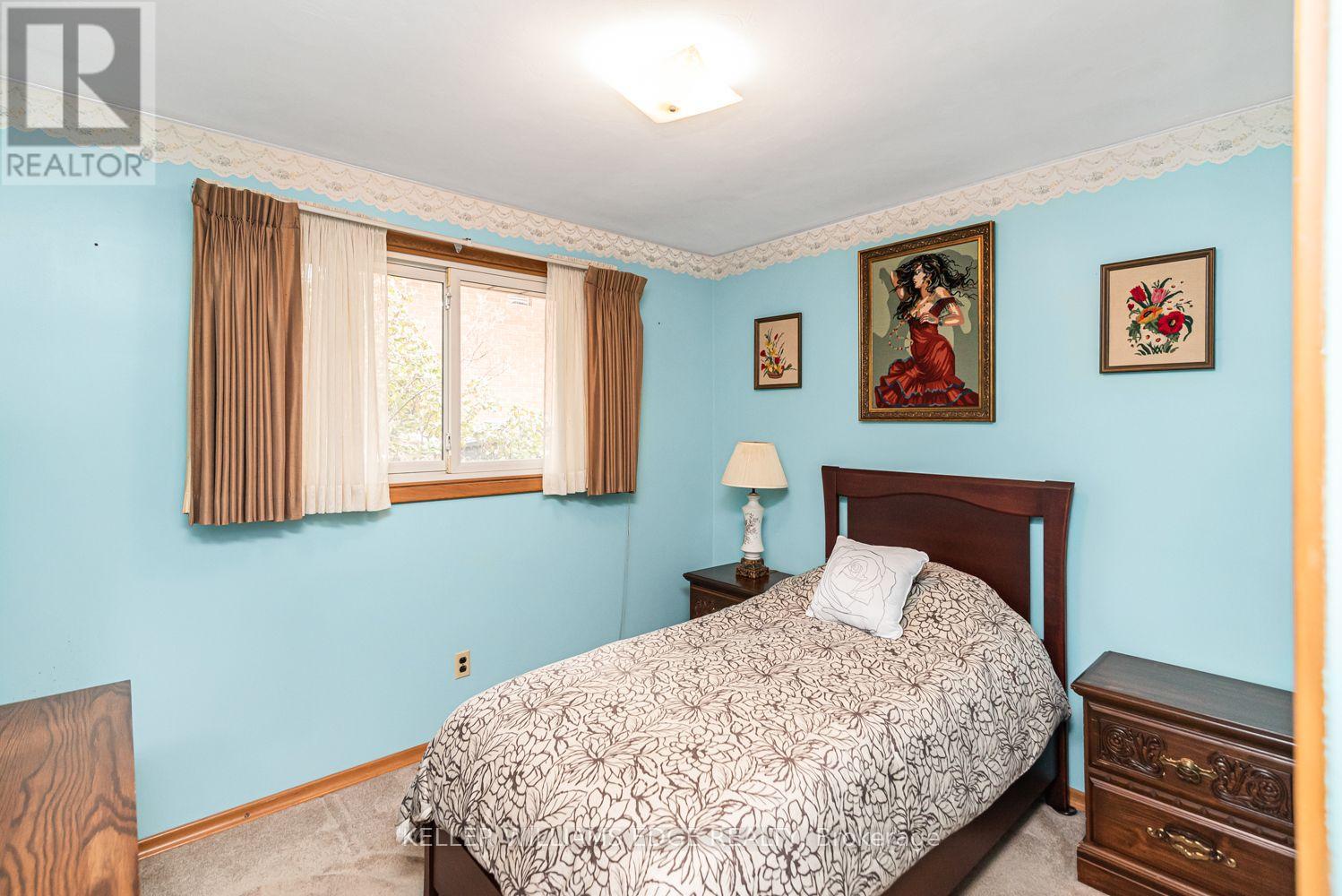 30 Goldfinch Road, Hamilton, Ontario  L9A 3W7 - Photo 17 - X13794162